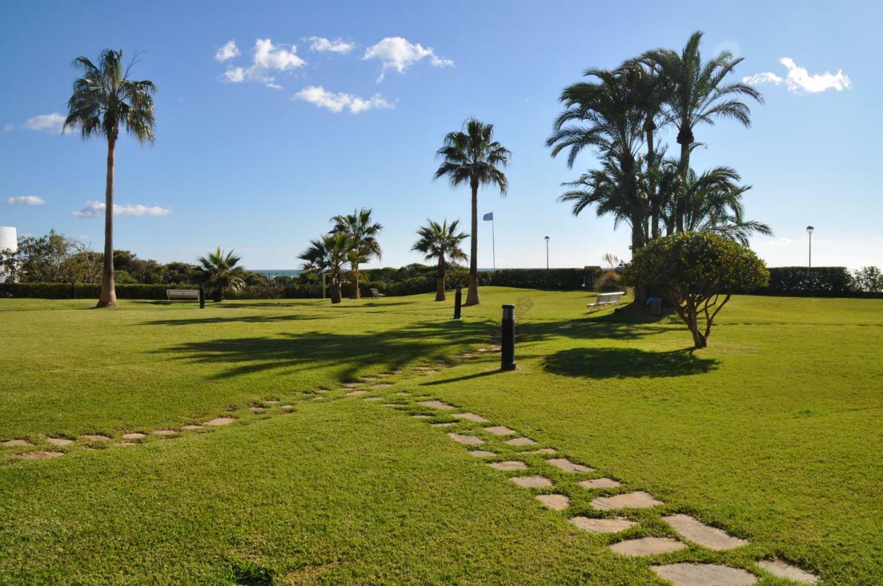 Luxury Gava Beachfront Apartment Barcelona Exterior photo