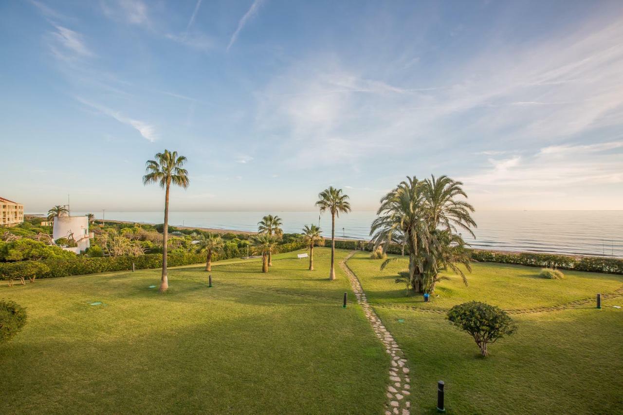 Luxury Gava Beachfront Apartment Barcelona Exterior photo